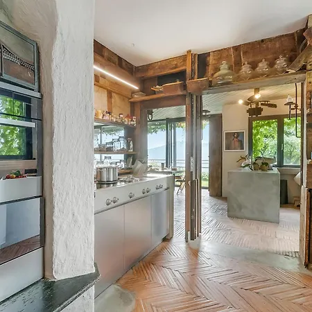 Skyline - Pool - Lakeview - Privacy - Happy Apartment *