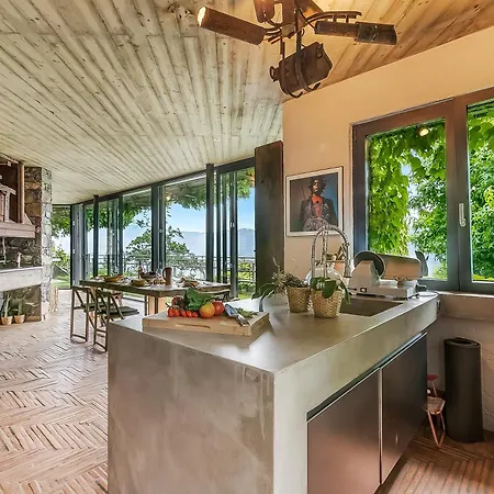 Apartment Skyline - Pool - Lakeview - Privacy - Happy Lugano