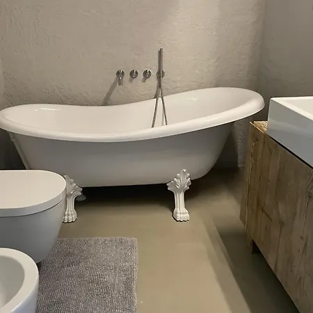 Appartamento Skyline - Pool - Lakeview - Privacy - Happy *